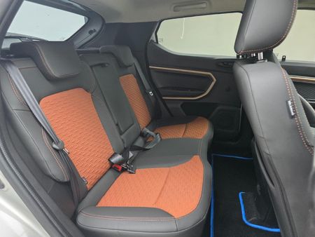 2025-Renault-Kiger-10-Energy-Zen-Auto_13