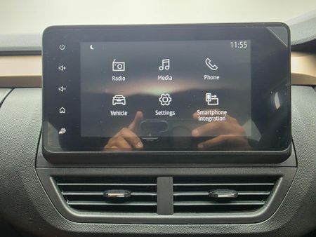 2025-Renault-Kiger-10-Energy-Zen-Auto_19