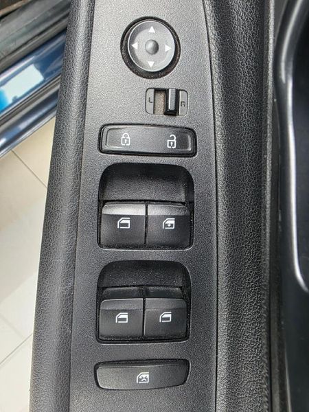 2023-Hyundai-i20-14-Motion-Auto_16