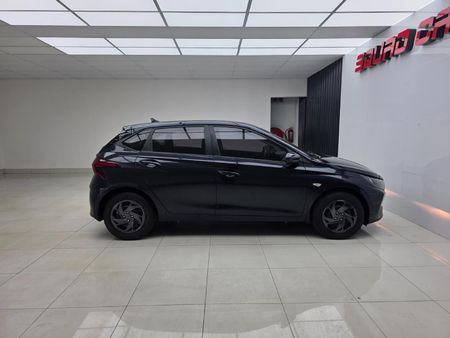 2023-Hyundai-i20-14-Motion-Auto_4