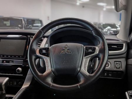2023-Mitsubishi-Pajero-Sport-24D-4x4-Auto_14