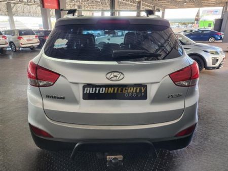 2013-Hyundai-ix35-20-GLS-Executive-Auto_4