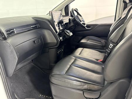 2022-Hyundai-Staria-22d-Elite-Auto_8