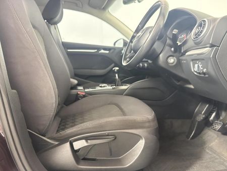 2013-Audi-A3-Sportback-14-TFSI-S_9