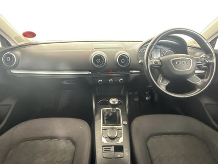 2013-Audi-A3-Sportback-14-TFSI-S_1