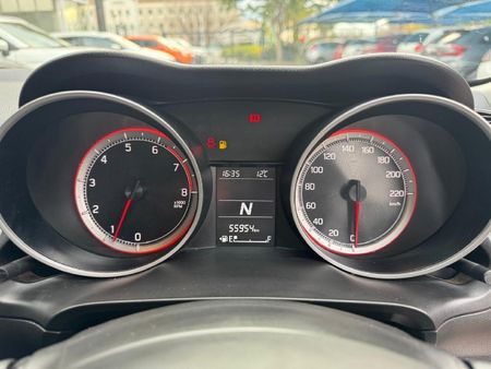 2023-Suzuki-Swift-12-GL-Auto_11