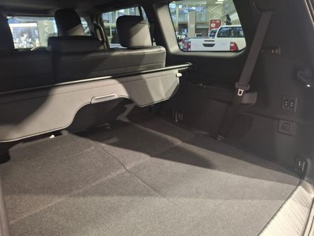 2026-Toyota-Land-Cruiser-Prado-VX-R-28GD-Auto_9