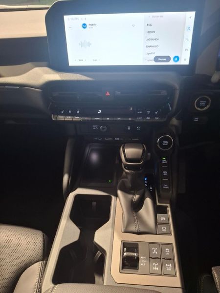 2026-Toyota-Land-Cruiser-Prado-VX-R-28GD-Auto_26
