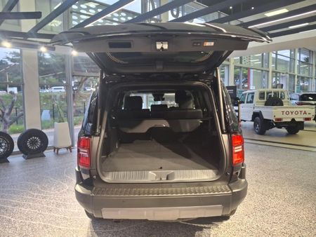 2026-Toyota-Land-Cruiser-Prado-VX-R-28GD-Auto_6