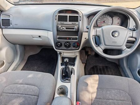 2006-Kia-Cerato-16-5-dr_3