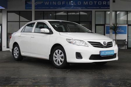 2013-Toyota-Corolla-16-Professional_0