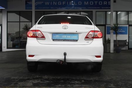 2013-Toyota-Corolla-16-Professional_1