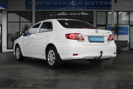 2013-Toyota-Corolla-16-Professional_5
