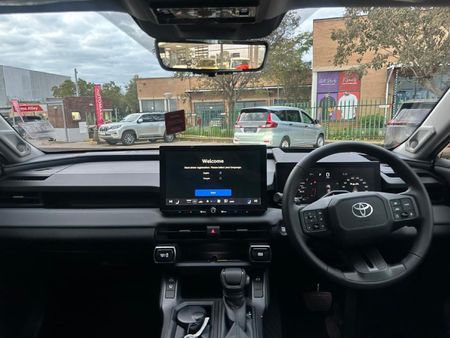 2026-Toyota-RAV4-20-VX-CVT-Auto_20