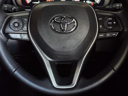 2025-Toyota-Corolla-Cross-18-XR_18