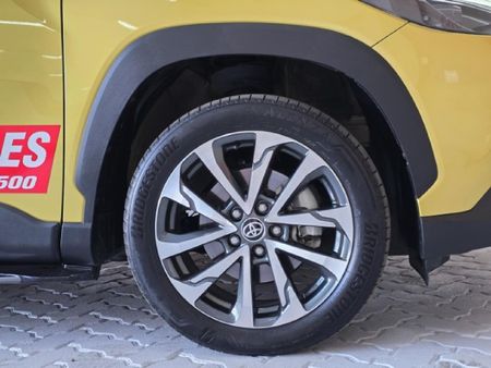 2025-Toyota-Corolla-Cross-18-XR_26