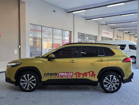 2025-Toyota-Corolla-Cross-18-XR_8