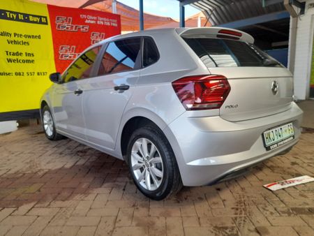 2018-Volkswagen-Polo-10-TSI-Trendline_3