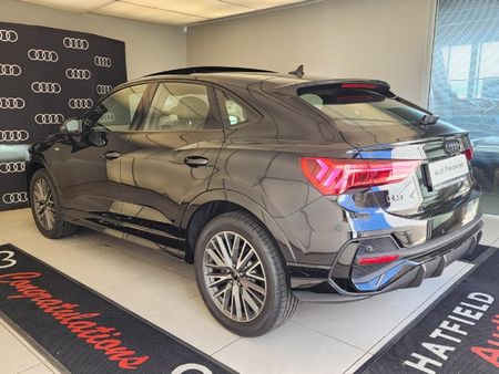 2026-Audi-Q3-Sportback-35TDI-Black-Edition_11