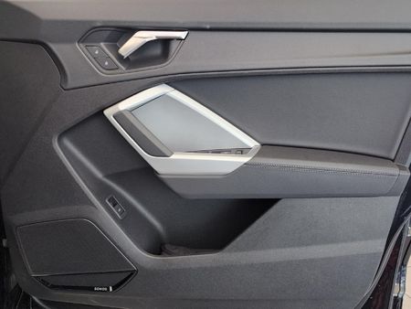 2026-Audi-Q3-Sportback-35TDI-Black-Edition_14