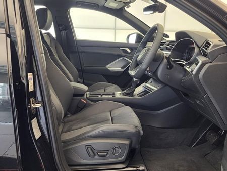 2026-Audi-Q3-Sportback-35TDI-Black-Edition_15
