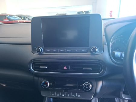 2021-Hyundai-Kona-20-Executive-IVT_18
