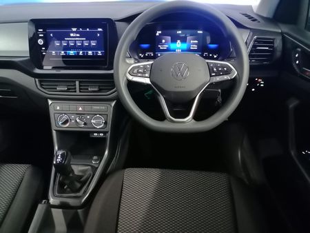 2026-Volkswagen-T-Cross-10-TSI-Auto_17