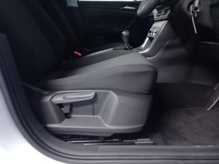 2026-Volkswagen-T-Cross-10-TSI-Auto_21