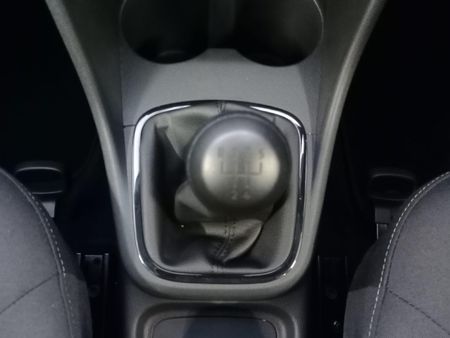 2026-Volkswagen-Polo-Vivo-14_9