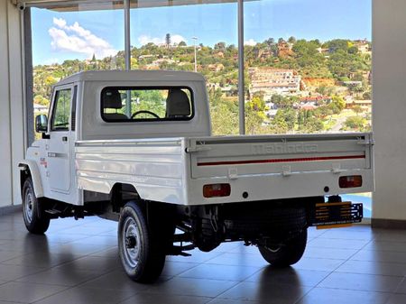 2026-Mahindra-Bolero-Maxi-Truck-25-TD-Single-Cab_9
