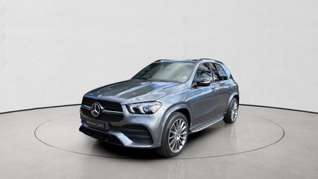 2022-Mercedes-Benz-GLE-300d-4Matic_0