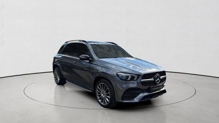 2022-Mercedes-Benz-GLE-300d-4Matic_2