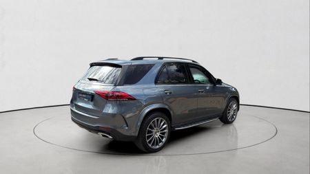 2022-Mercedes-Benz-GLE-300d-4Matic_6
