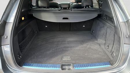 2022-Mercedes-Benz-GLE-300d-4Matic_8