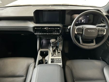 2025-Toyota-Land-Cruiser-Prado-TX-28GD-Auto_9