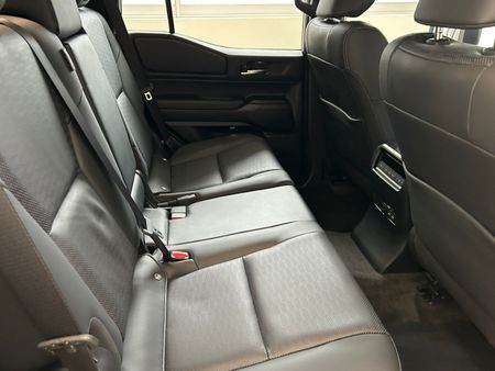 2025-Toyota-Land-Cruiser-Prado-TX-28GD-Auto_12