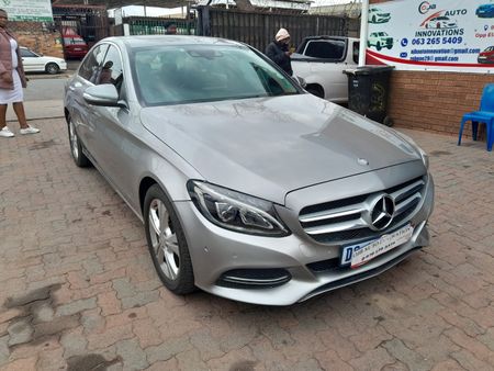 2014-Mercedes-Benz-C-Class-C-200-BE-Avantgarde-Auto_0
