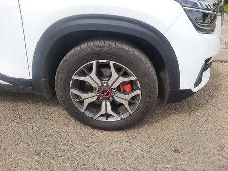 2024-Kia-Seltos-14T-GT-Line-Auto_11