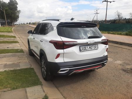 2024-Kia-Seltos-14T-GT-Line-Auto_13