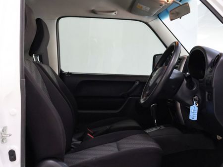 2018-Suzuki-Jimny-13-Auto_8