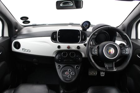 2022-Abarth-595-14T-Scorpion-ORO-Cabriolet-Auto_1
