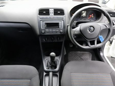 2023-Volkswagen-Polo-Vivo-14-Trendline-5-dr_10
