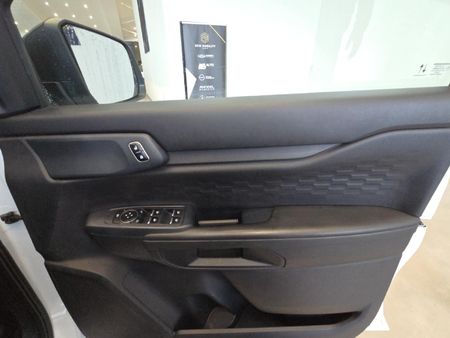 2025-Ford-Ranger-20D-XL-4x4-Double-Cab-Auto_13