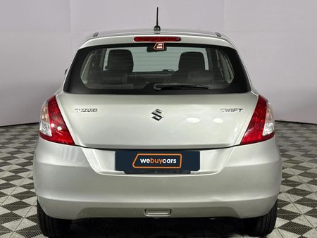 2017-Suzuki-Swift-12-GL_17