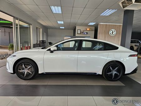 2026-Dongfeng-007-530-160Kw-Electric-Automatic_5