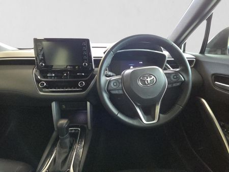 2023-Toyota-Corolla-Cross-18-XR-Hybrid_13