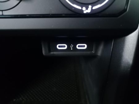 2026-Volkswagen-T-Cross-10-TSI-Auto_10