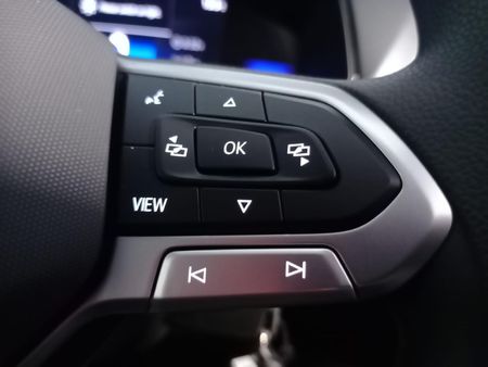 2026-Volkswagen-T-Cross-10-TSI-Auto_25