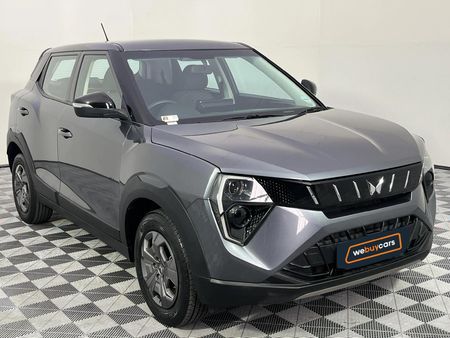 2025-Mahindra-XUV-3XO-12T-MX2_15