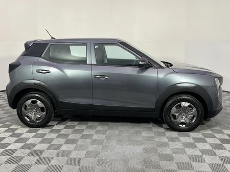 2025-Mahindra-XUV-3XO-12T-MX2_16